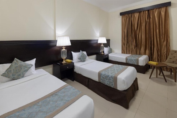 Snood Al Huda image 16